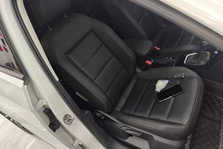 Used Volkswagen T-ROC 2020 280TSI DSG Two-Wheel Drive Comfort Version Right Front Seat