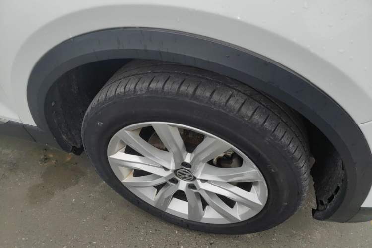 Used Volkswagen T-ROC 2020 230TSI DSG Two-Wheel Drive Advanced Version Right Front Wheel Hub