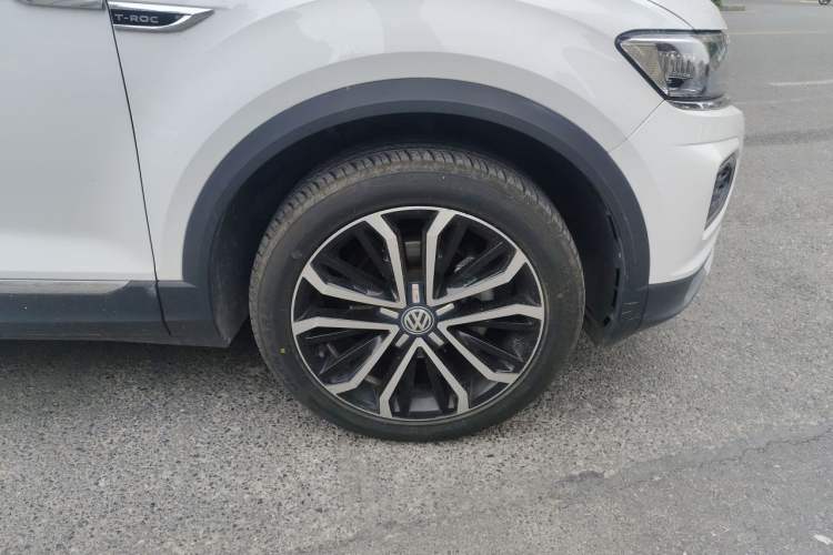 Used Volkswagen T-ROC 2020 280TSI DSG Two-Wheel Drive Comfort Version Right Front Wheel Hub