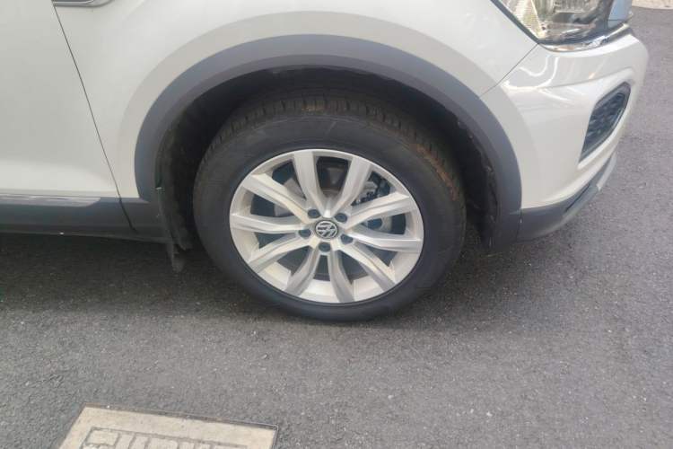 Used Volkswagen T-ROC 2020 230TSI DSG Two-Wheel Drive Advanced Version Right Front Wheel Hub