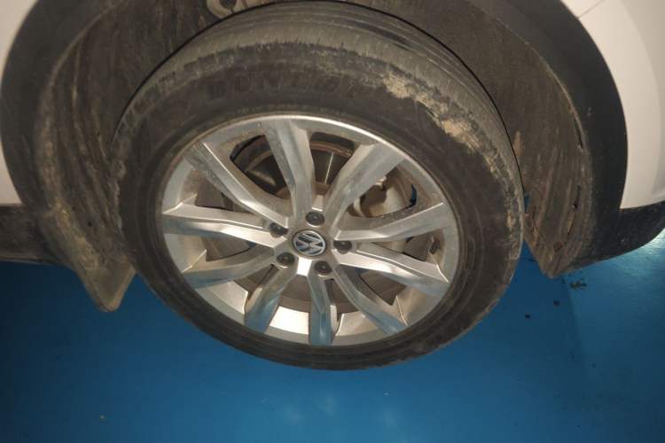 Used Volkswagen T-ROC 2020 280TSI DSG Two-Wheel-Drive Elite Version Right Front Wheel Hub