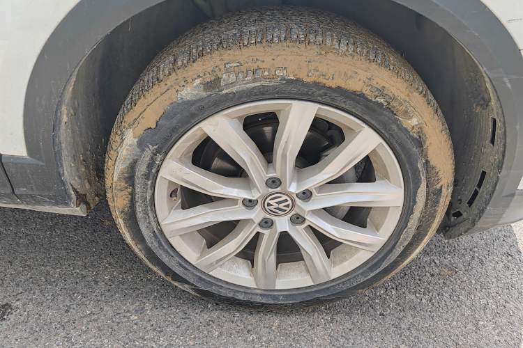 Used Volkswagen T-ROC 2020 280TSI DSG Two-Wheel Drive Advanced Version Right Front Wheel Hub