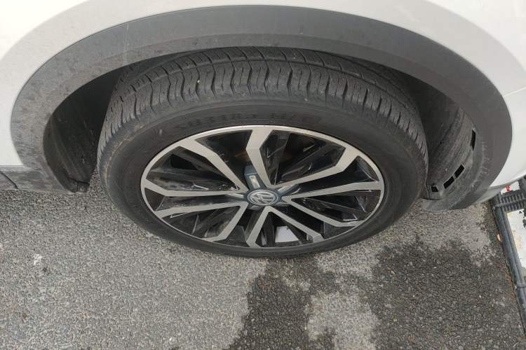 Used Volkswagen T-ROC 2020 280TSI DSG Two-Wheel Drive Comfort Version Right Front Wheel Hub