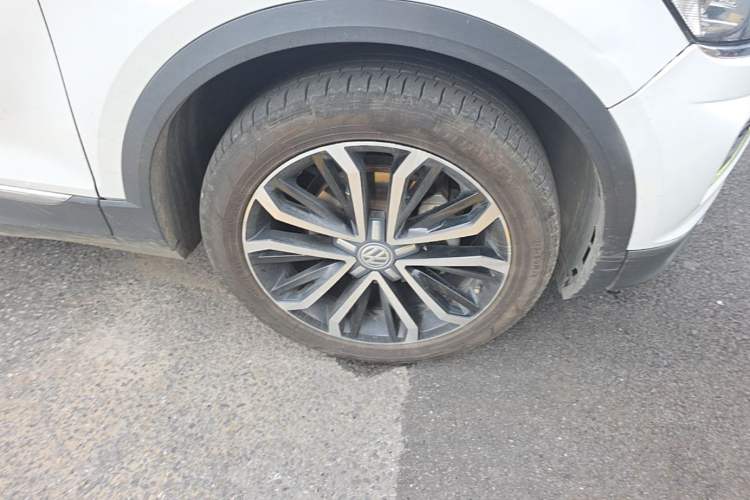 Used Volkswagen T-ROC 2020 280TSI DSG Two-Wheel Drive Comfort Version Right Front Wheel Hub