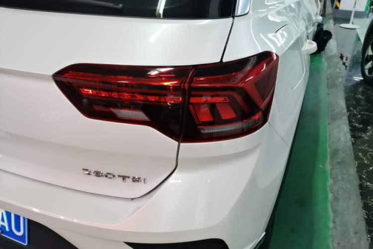 Used Volkswagen T-ROC 2020 280TSI DSG Two-Wheel Drive Comfort Version Right Rear Taillight