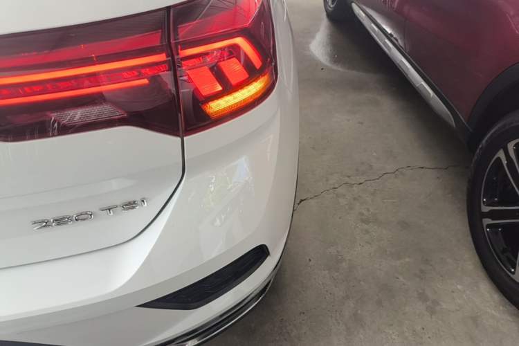 Used Volkswagen T-ROC 2020 280TSI DSG Two-Wheel Drive Comfort Version Right Rear Taillight