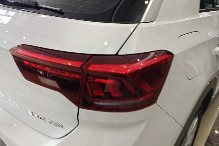 Used Volkswagen T-ROC 2020 230TSI DSG Two-Wheel Drive Advanced Version Right Rear Taillight