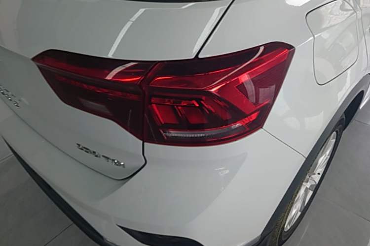 Used Volkswagen T-ROC 2020 230TSI DSG Two-Wheel Drive Advanced Version Right Rear Taillight
