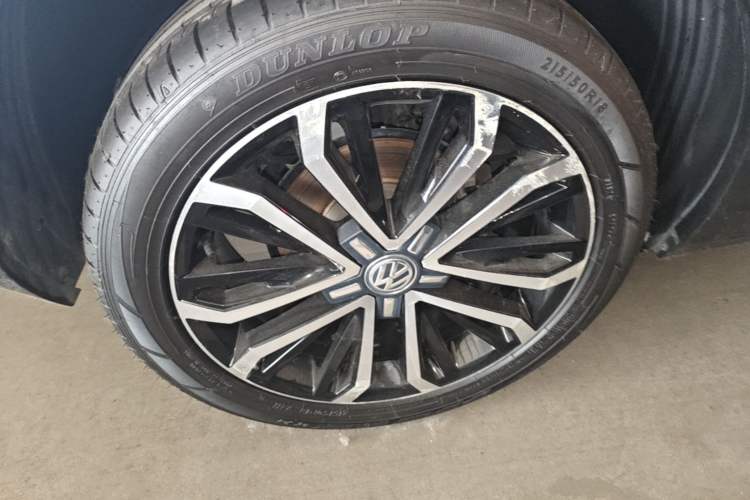 Used Volkswagen T-ROC 2020 280TSI DSG Two-Wheel Drive Comfort Version Right Rear Wheel Hub