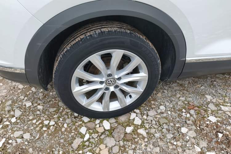 Used Volkswagen T-ROC 2020 230TSI DSG Two-Wheel Drive Advanced Version Right Rear Wheel Hub