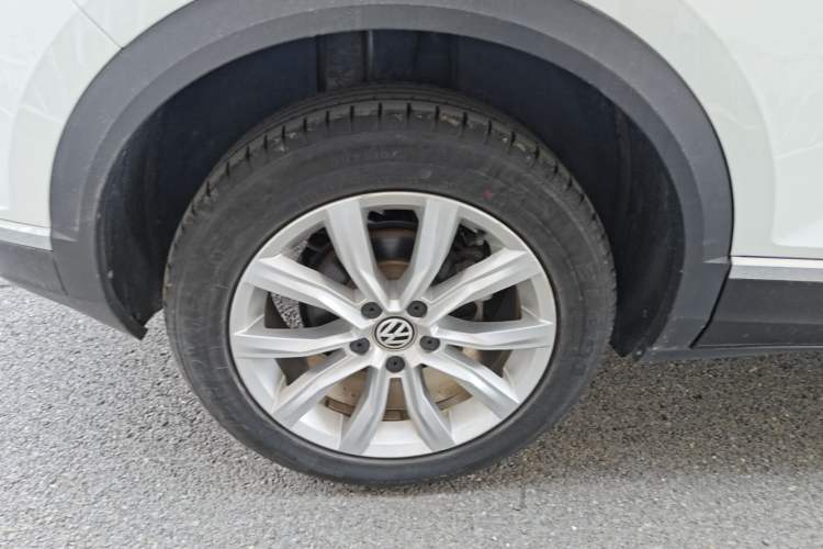 Used Volkswagen T-ROC 2020 230TSI DSG Two-Wheel Drive Advanced Version Right Rear Wheel Hub