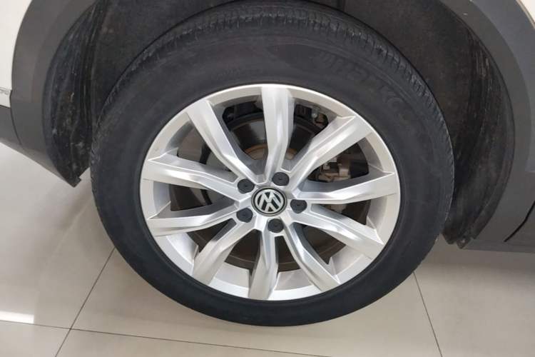 Used Volkswagen T-ROC 2020 280TSI DSG Two-Wheel-Drive Elite Version Right Rear Wheel Hub