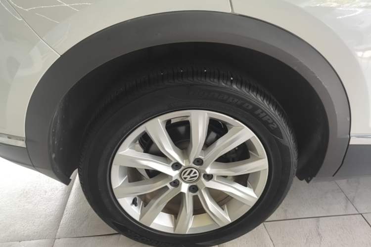 Used Volkswagen T-ROC 2020 230TSI DSG Two-Wheel Drive Advanced Version Right Rear Wheel Hub