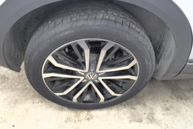 Used Volkswagen T-ROC 2020 280TSI DSG Two-Wheel Drive Comfort Version Right Rear Wheel Hub