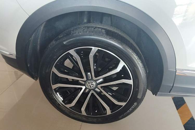 Used Volkswagen T-ROC 2020 280TSI DSG Two-Wheel Drive Comfort Version Right Rear Wheel Hub