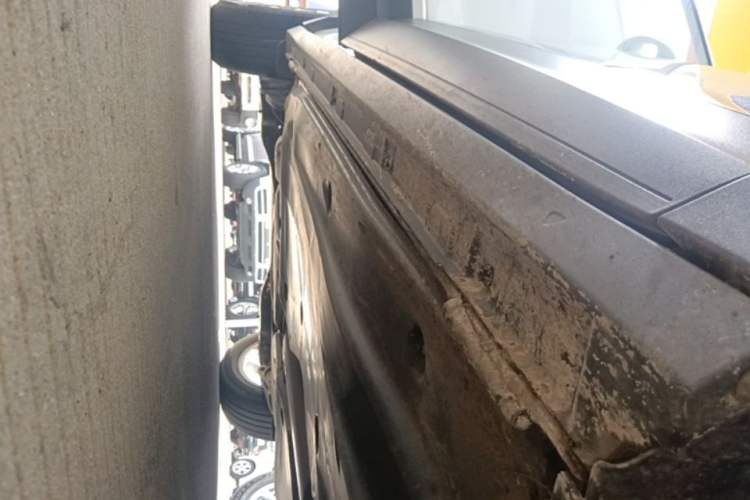 Used Volkswagen T-ROC 2020 280TSI DSG Two-Wheel-Drive Elite Version Right Side Sill