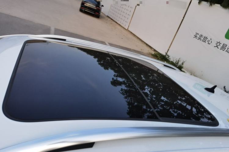 Used Volkswagen T-ROC 2020 230TSI DSG Two-Wheel Drive Advanced Version Roof