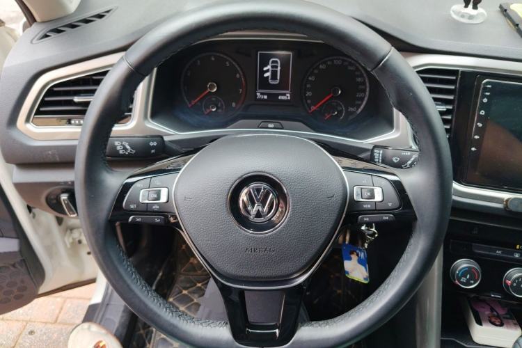 Used Volkswagen T-ROC 2020 230TSI DSG Two-Wheel Drive Advanced Version Steering Wheel