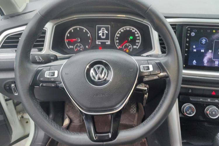 Used Volkswagen T-ROC 2020 230TSI DSG Two-Wheel Drive Advanced Version Steering Wheel