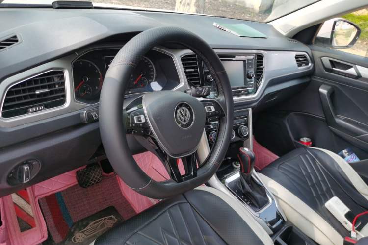 Used Volkswagen T-ROC 2020 230TSI DSG Two-Wheel Drive Advanced Version Steering Wheel