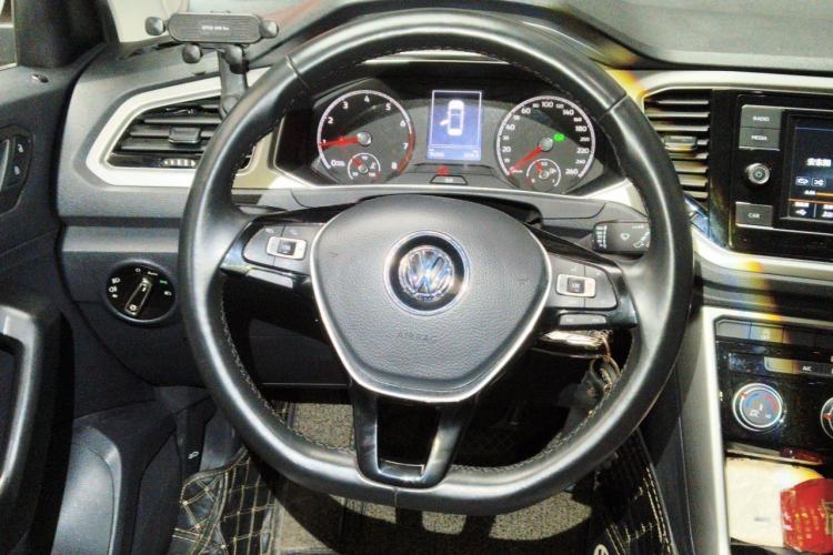 Used Volkswagen T-ROC 2020 230TSI DSG Two-Wheel Drive Advanced Version Steering Wheel