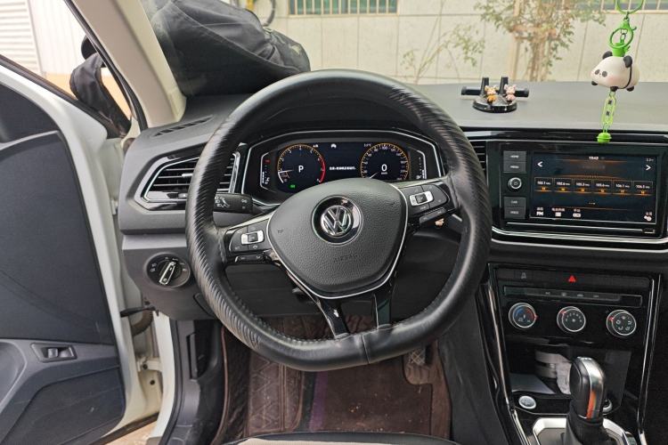 Used Volkswagen T-ROC 2020 280TSI DSG Two-Wheel Drive Comfort Version Steering Wheel