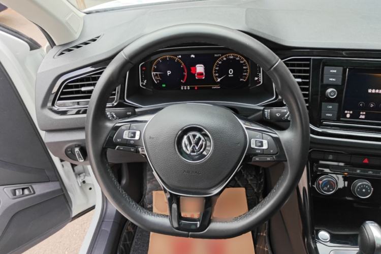 Used Volkswagen T-ROC 2020 280TSI DSG Two-Wheel Drive Comfort Version Steering Wheel