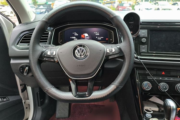 Used Volkswagen T-ROC 2020 280TSI DSG Two-Wheel Drive Comfort Version Steering Wheel