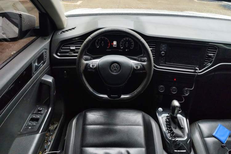 Used Volkswagen T-ROC 2020 280TSI DSG Two-Wheel Drive Comfort Version Steering Wheel