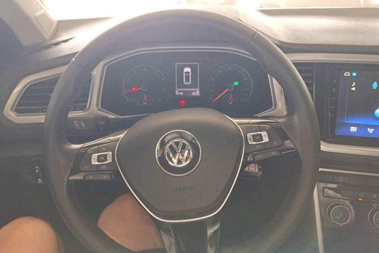 Used Volkswagen T-ROC 2020 230TSI DSG Two-Wheel Drive Advanced Version Steering Wheel