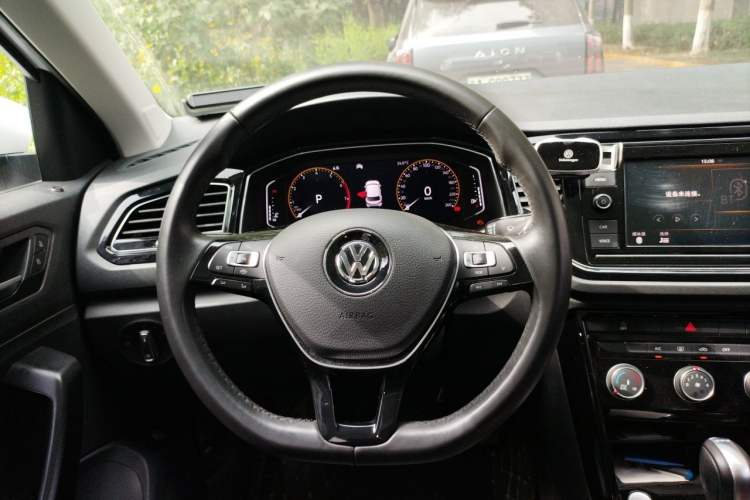 Used Volkswagen T-ROC 2020 280TSI DSG Two-Wheel Drive Comfort Version Steering Wheel
