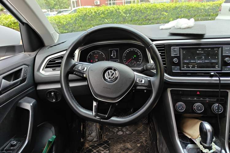 Used Volkswagen T-ROC 2020 230TSI DSG Two-Wheel Drive Advanced Version Steering Wheel