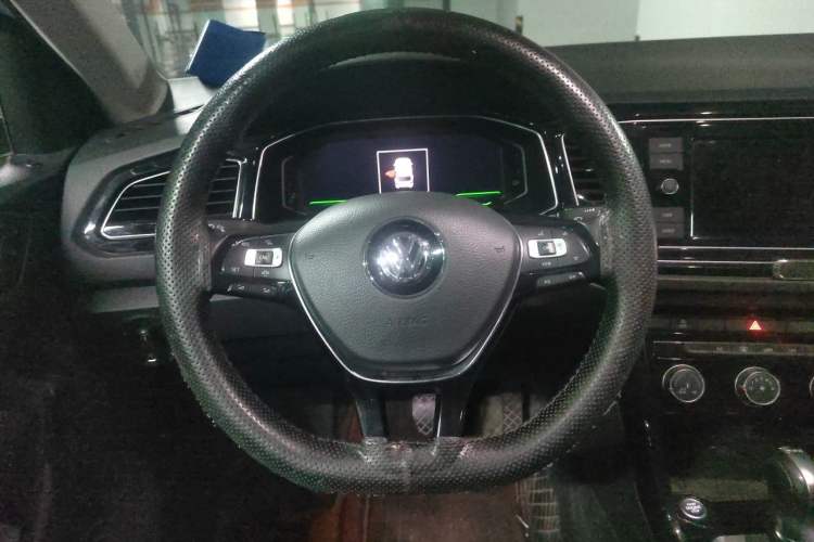 Used Volkswagen T-ROC 2020 280TSI DSG Two-Wheel Drive Comfort Version Steering Wheel