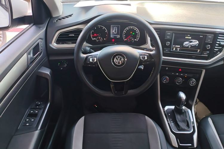 Used Volkswagen T-ROC 2020 230TSI DSG Two-Wheel Drive Advanced Version Steering Wheel