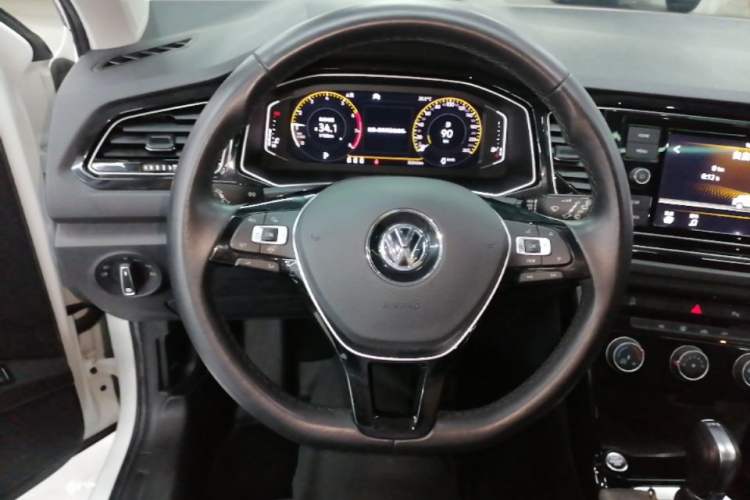Used Volkswagen T-ROC 2020 280TSI DSG Two-Wheel Drive Comfort Version Steering Wheel