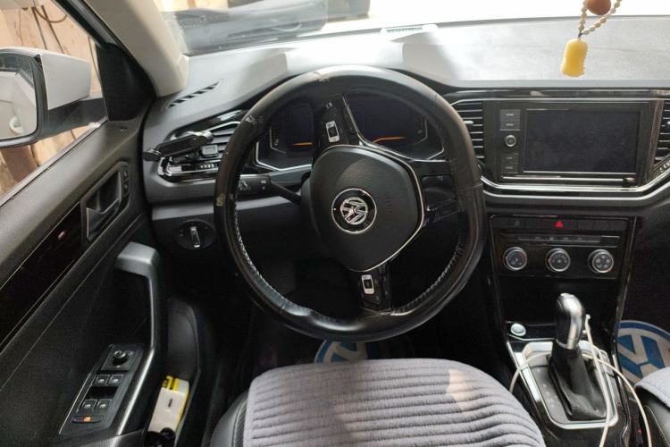 Used Volkswagen T-ROC 2020 280TSI DSG Two-Wheel Drive Comfort Version Steering Wheel