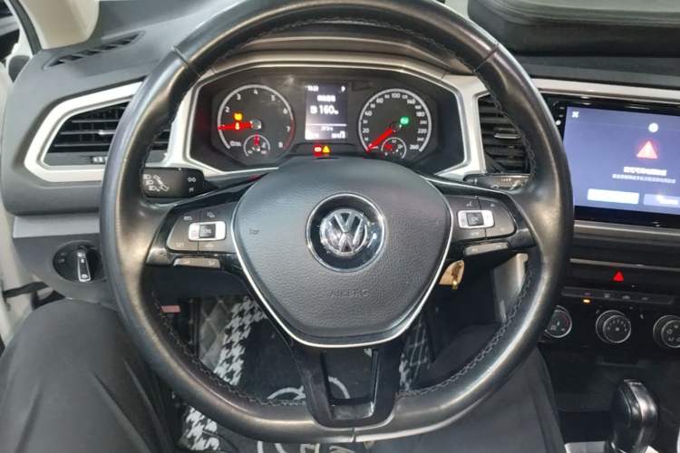 Used Volkswagen T-ROC 2020 280TSI DSG Two-Wheel-Drive Elite Version Steering Wheel