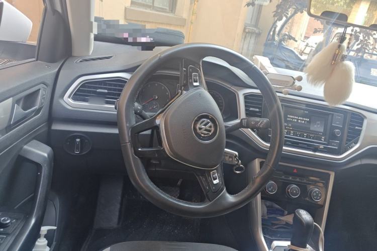 Used Volkswagen T-ROC 2020 230TSI DSG Two-Wheel Drive Advanced Version Steering Wheel