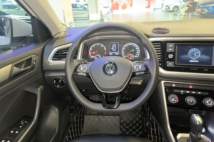 Used Volkswagen T-ROC 2020 230TSI DSG Two-Wheel Drive Advanced Version Steering Wheel