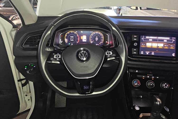 Used Volkswagen T-ROC 2020 280TSI DSG Two-Wheel Drive Comfort Version Steering Wheel