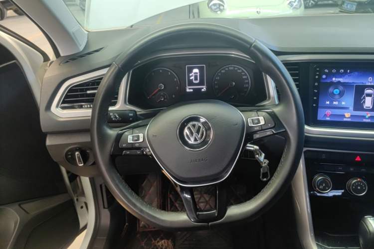Used Volkswagen T-ROC 2020 230TSI DSG Two-Wheel Drive Advanced Version Steering Wheel