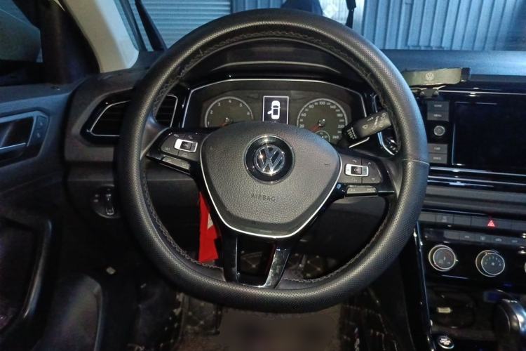 Used Volkswagen T-ROC 2020 280TSI DSG Two-Wheel Drive Comfort Version Steering Wheel