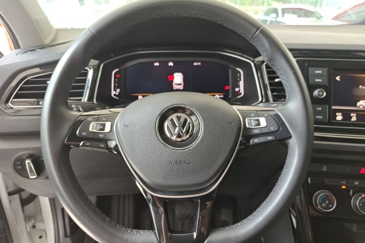 Used Volkswagen T-ROC 2020 280TSI DSG Two-Wheel Drive Comfort Version Steering Wheel