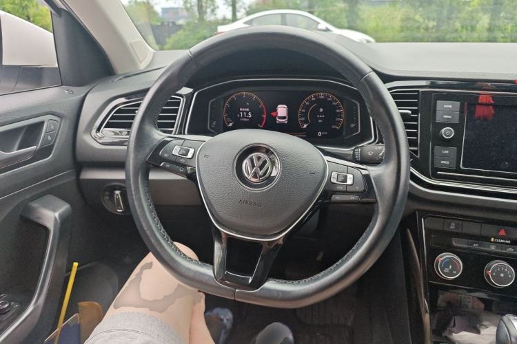 Used Volkswagen T-ROC 2020 280TSI DSG Two-Wheel Drive Comfort Version Steering Wheel