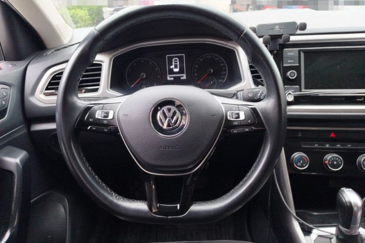 Used Volkswagen T-ROC 2020 230TSI DSG Two-Wheel Drive Advanced Version Steering Wheel