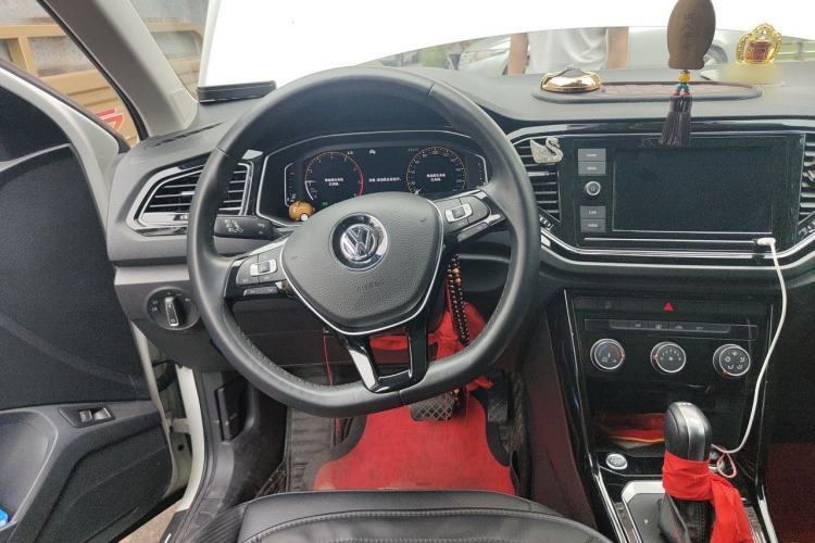 Used Volkswagen T-ROC 2020 280TSI DSG Two-Wheel Drive Comfort Version Steering Wheel