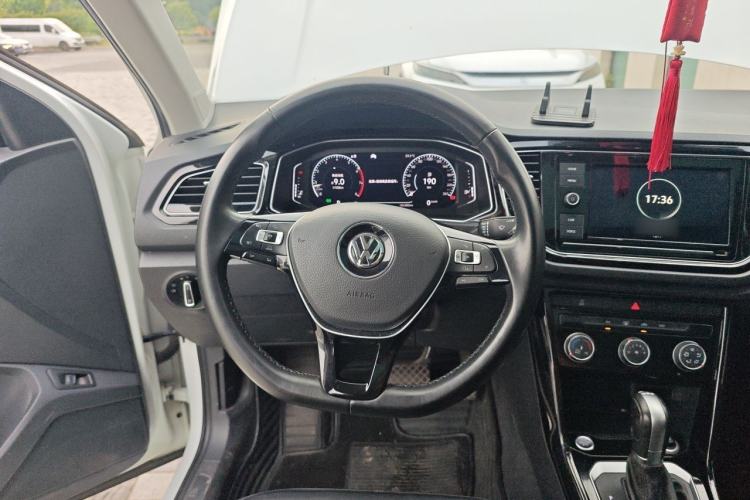 Used Volkswagen T-ROC 2020 280TSI DSG Two-Wheel Drive Comfort Version Steering Wheel