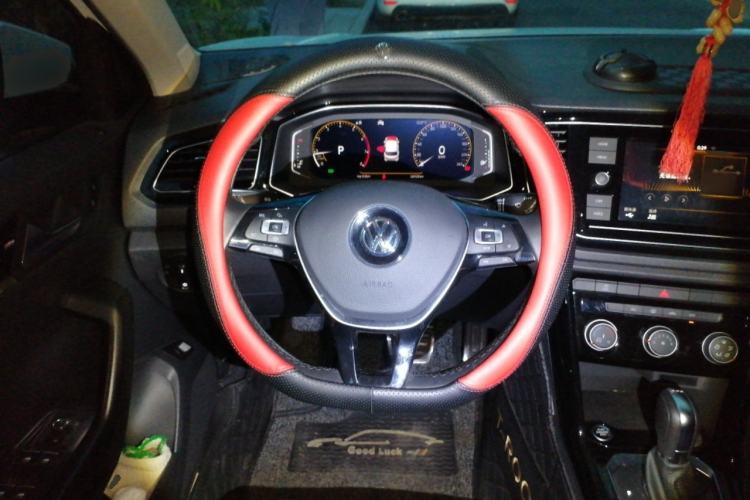 Used Volkswagen T-ROC 2020 280TSI DSG Two-Wheel Drive Comfort Version Steering Wheel