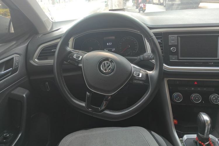 Used Volkswagen T-ROC 2020 230TSI DSG Two-Wheel Drive Advanced Version Steering Wheel