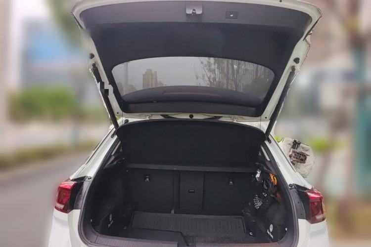Used Volkswagen T-ROC 2020 280TSI DSG Two-Wheel Drive Comfort Version Trunk